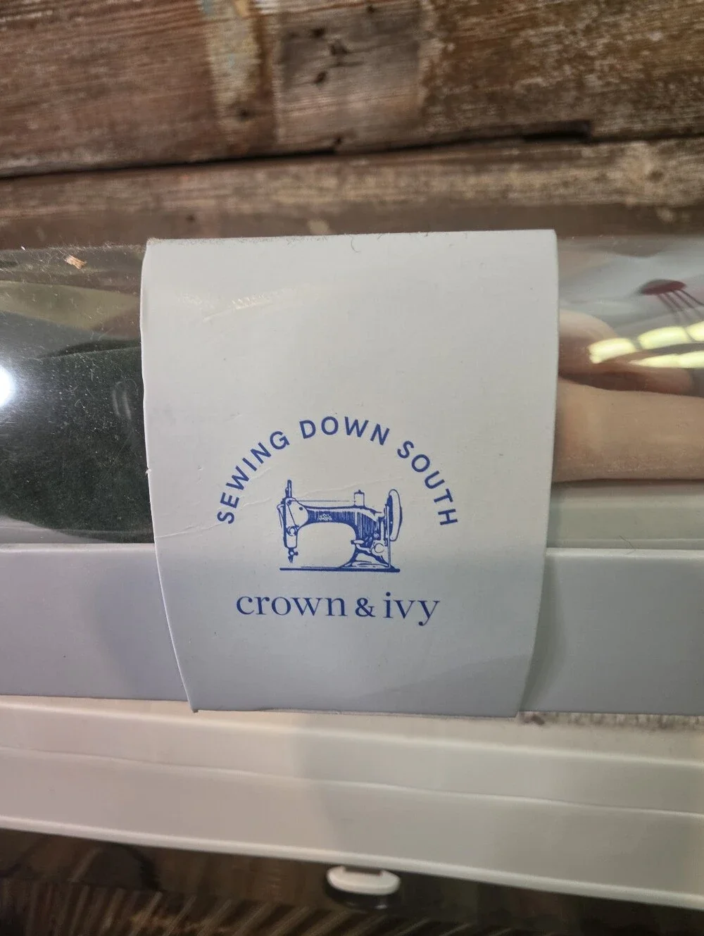 Crown & Ivy x Sewing Down South Velvet Bow Christmas Napkin Rings Set of 4, NWT